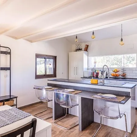 Modern Comforts And Rustic Charm *
